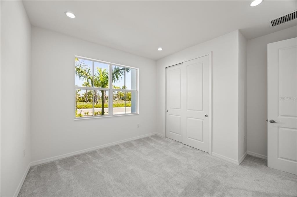 16397 Preservation Boulevard - Photo 8