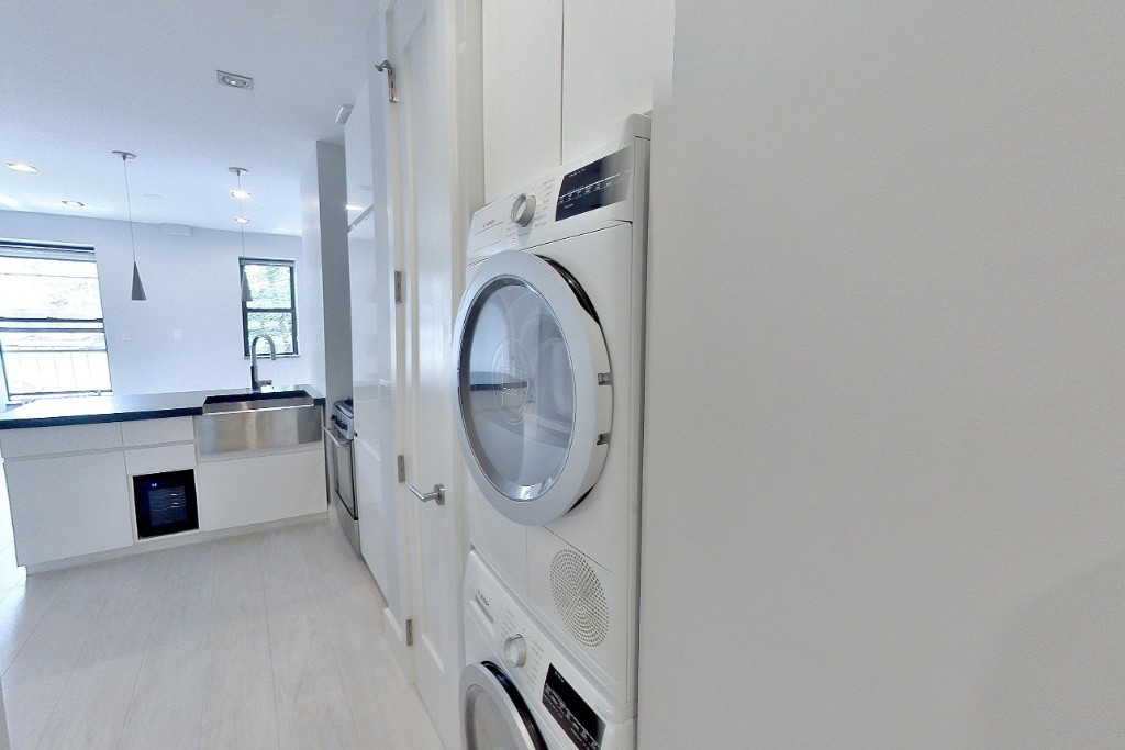 195 Stanton Street - Photo 0