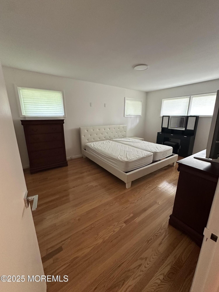 172 Larchwood Avenue - Photo 18