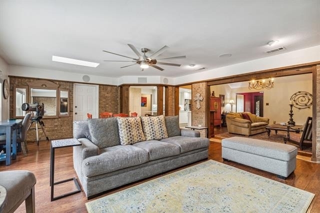 2407 N Carroll Avenue - Photo 12