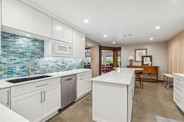 2407 N Carroll Avenue - Photo 4