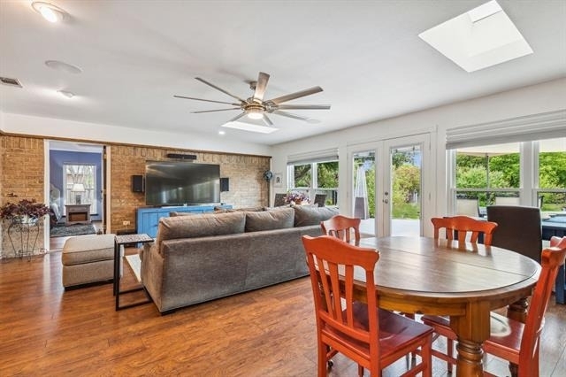 2407 N Carroll Avenue - Photo 13
