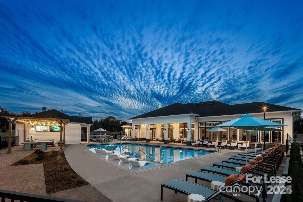 225 Rhyne Road - Photo 0