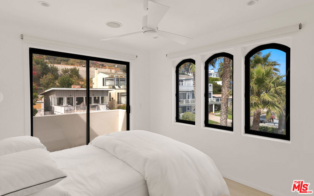 31646 Sea Level Drive - Photo 34