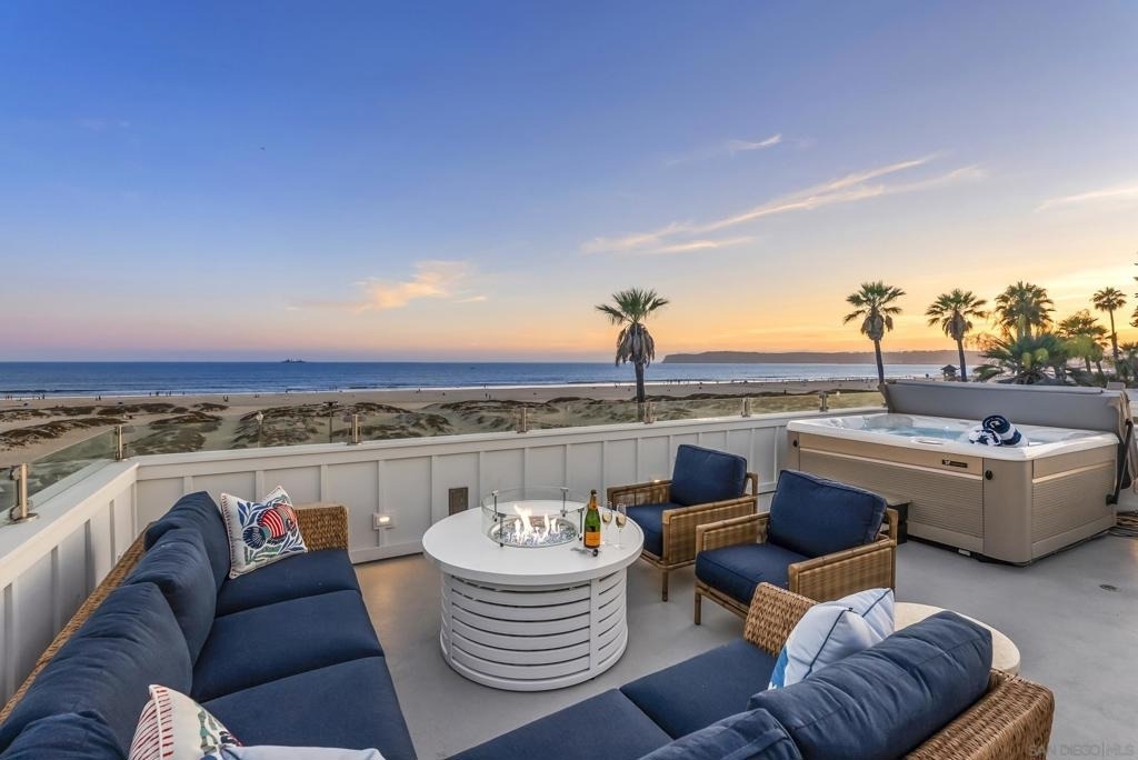 1059 Ocean Blvd - Photo 2