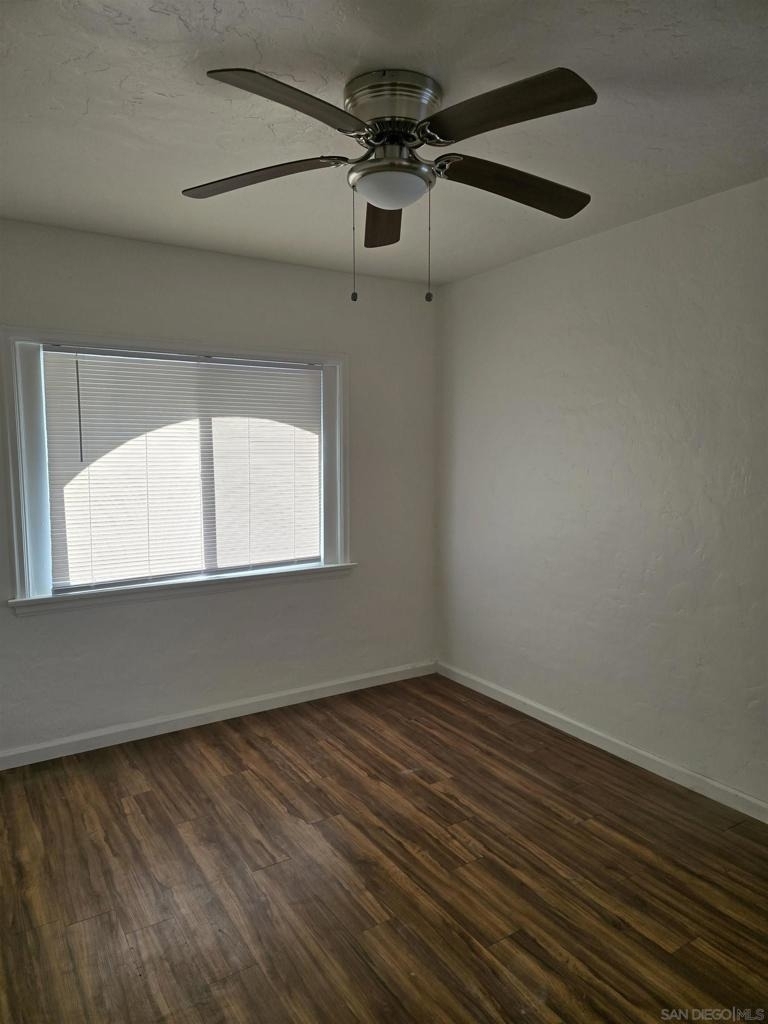 4527 Esther Street - Photo 11