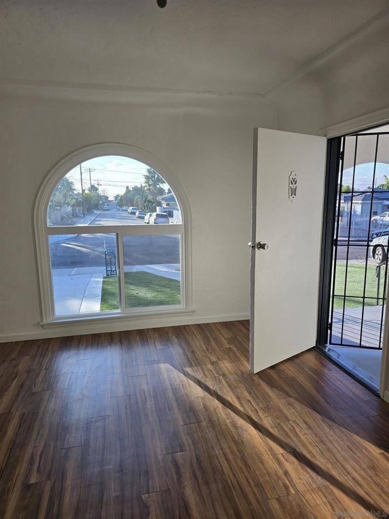 4527 Esther Street - Photo 1