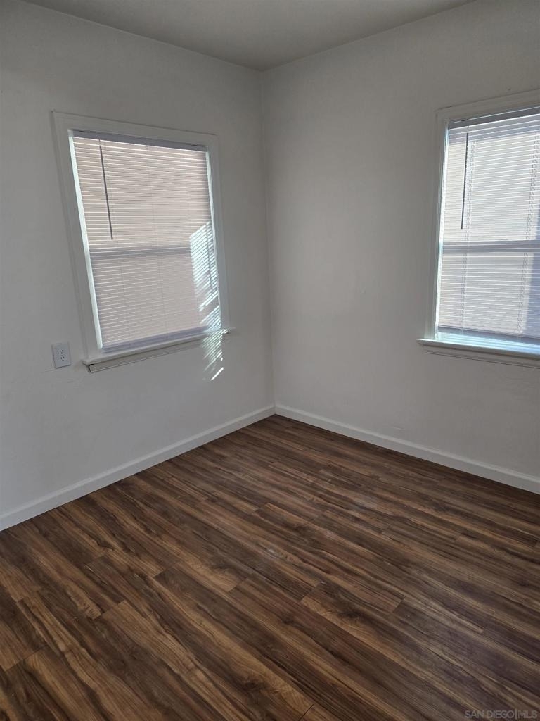 4527 Esther Street - Photo 8