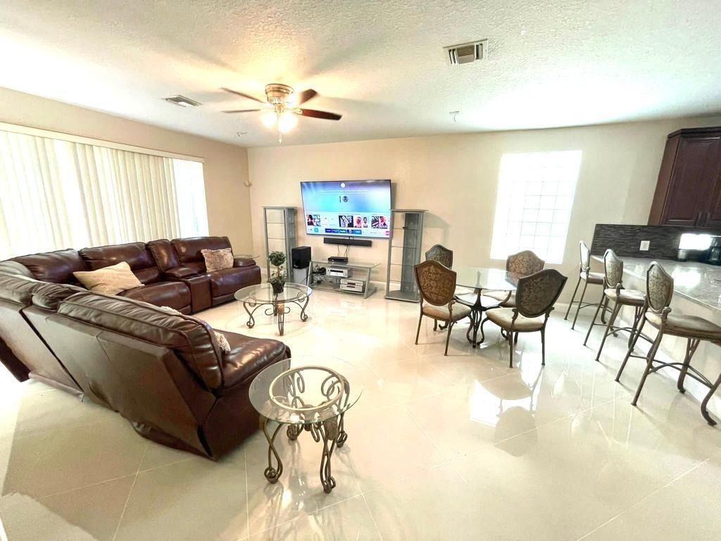 10454 Galleria Street - Photo 7