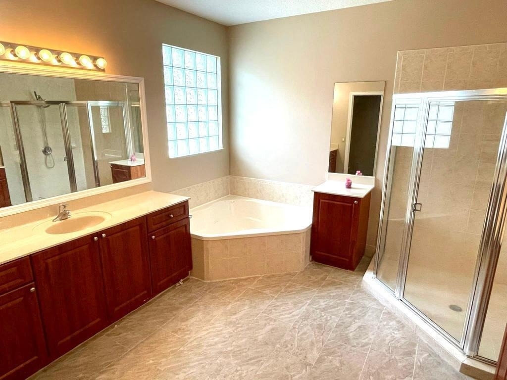 10454 Galleria Street - Photo 13