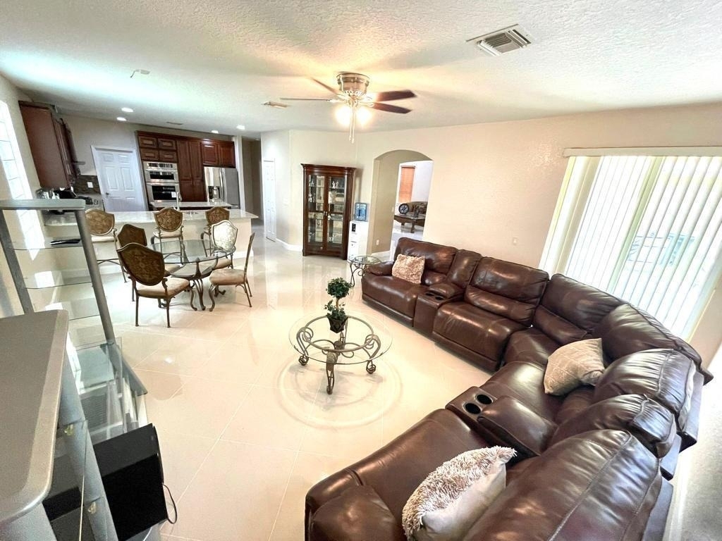 10454 Galleria Street - Photo 8