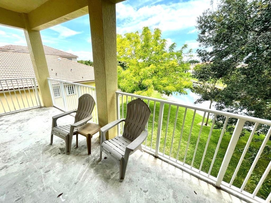 10454 Galleria Street - Photo 2
