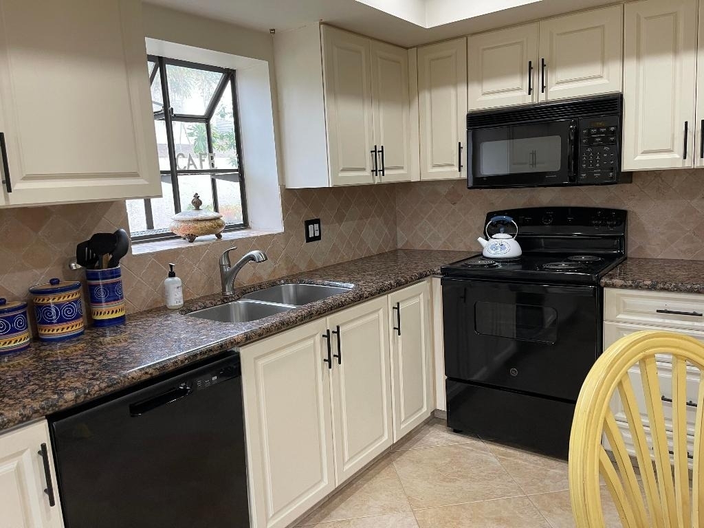 354 Sw 28th Avenue - Photo 9