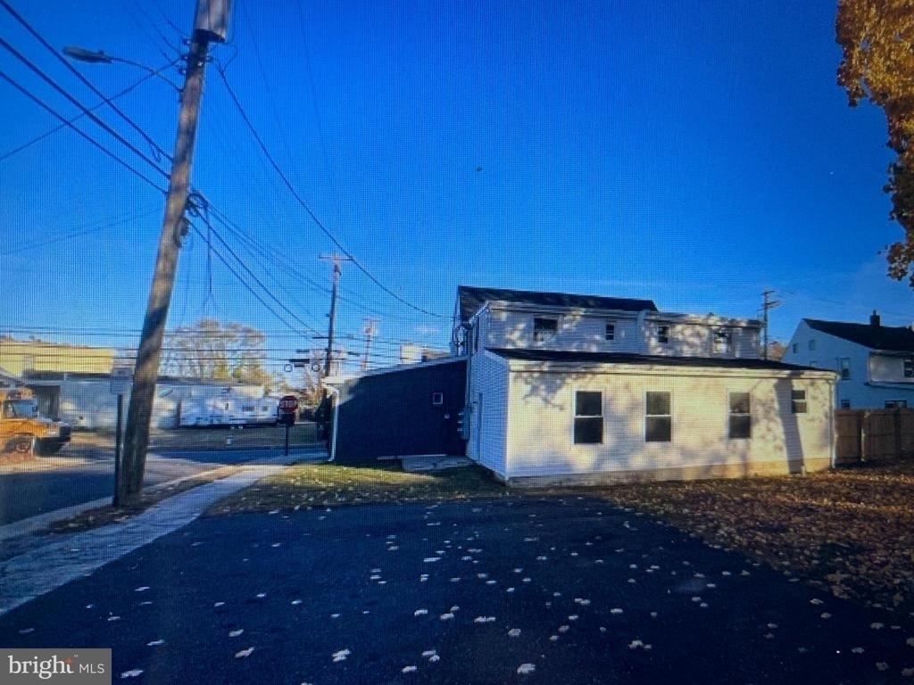 401 Blue Bell Road - Photo 9