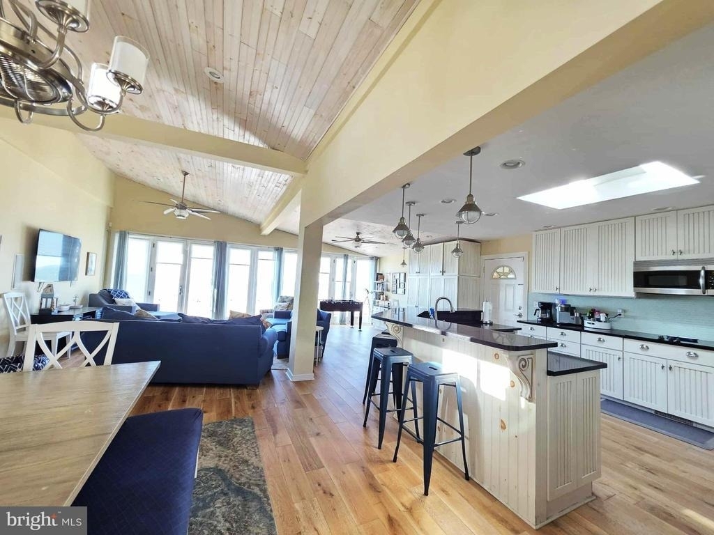 8034 Riverview Road - Photo 14