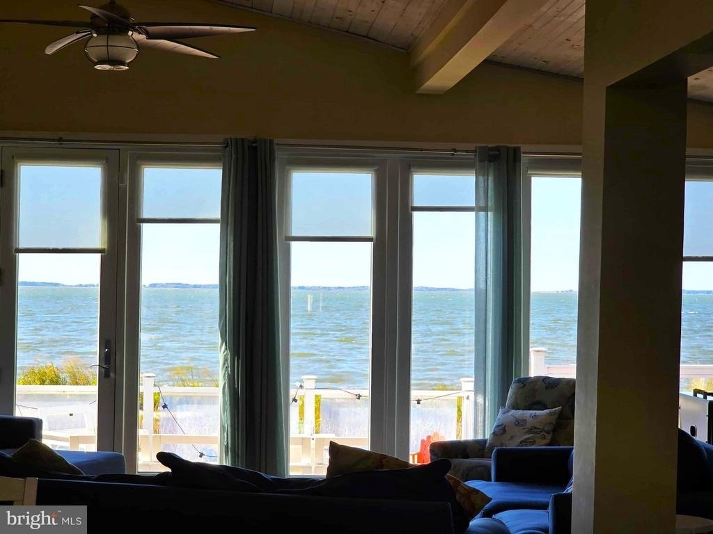 8034 Riverview Road - Photo 8