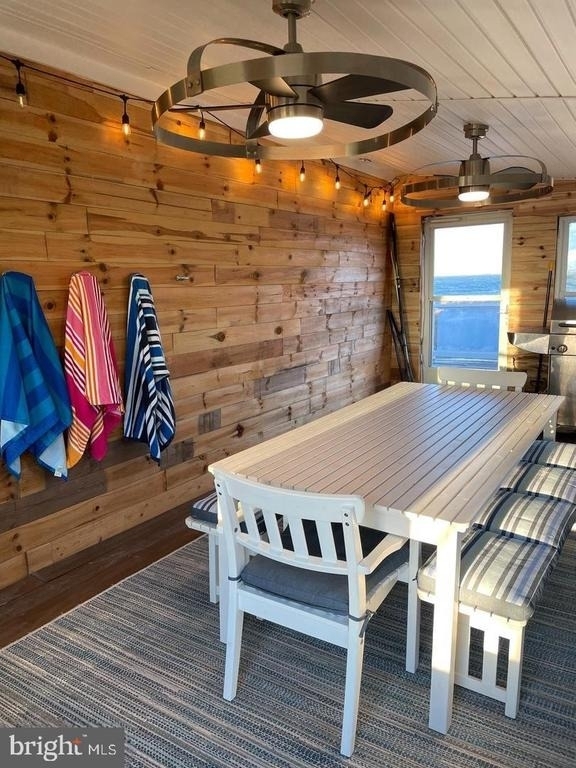 8034 Riverview Road - Photo 26