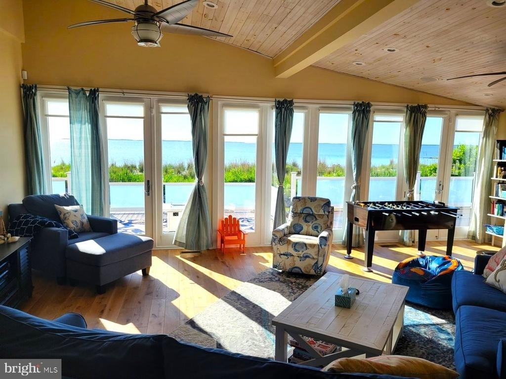 8034 Riverview Road - Photo 3