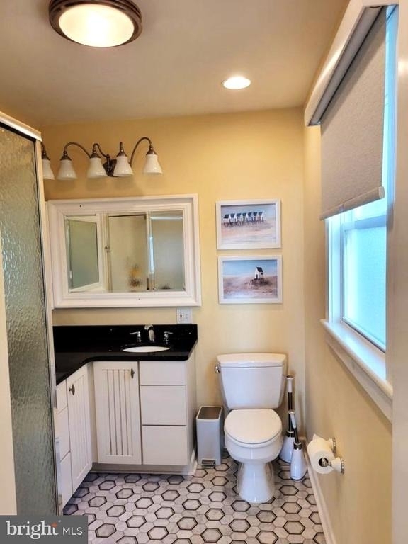 8034 Riverview Road - Photo 21