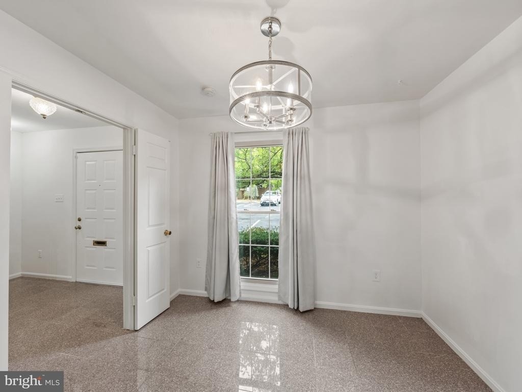 7654 Westlake Terrace - Photo 5