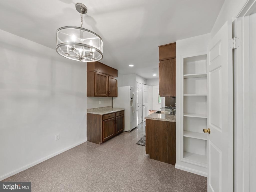 7654 Westlake Terrace - Photo 3