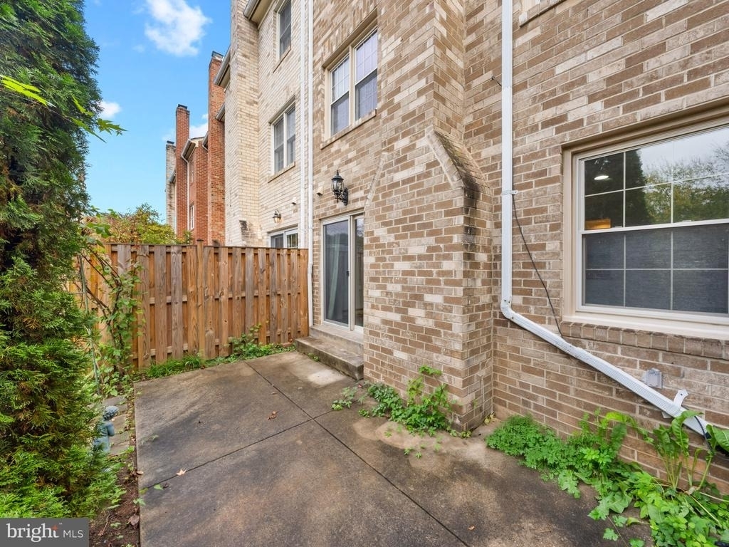 7654 Westlake Terrace - Photo 32
