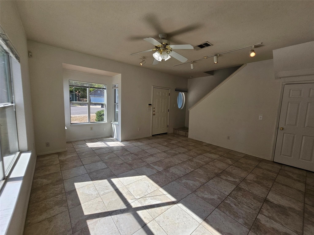 304 Windridge Village Cv - Photo 5