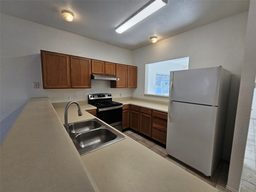 304 Windridge Village Cv - Photo 9