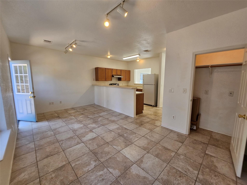 304 Windridge Village Cv - Photo 12