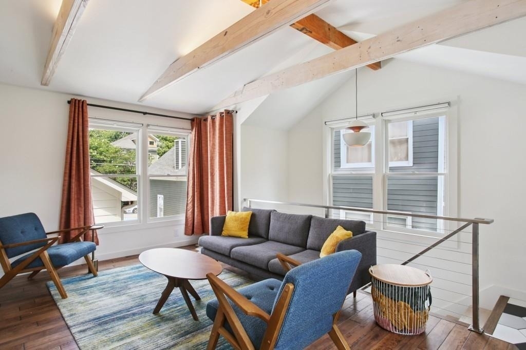 69 Randolph Street Ne - Photo 2