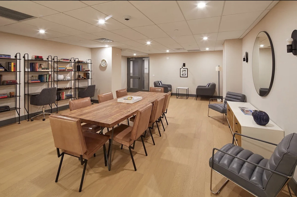 150 East 34th Street, Unit 2903 - Photo 9