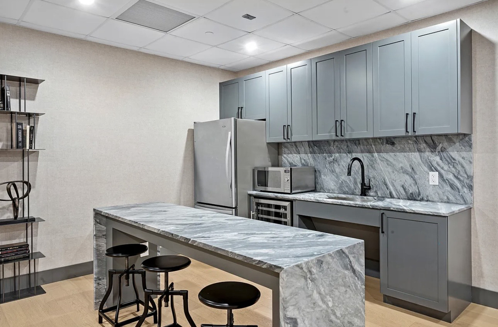 150 East 34th Street, Unit 2903 - Photo 13