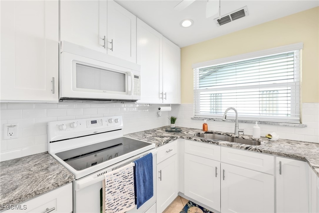5032 Skyline Boulevard - Photo 17