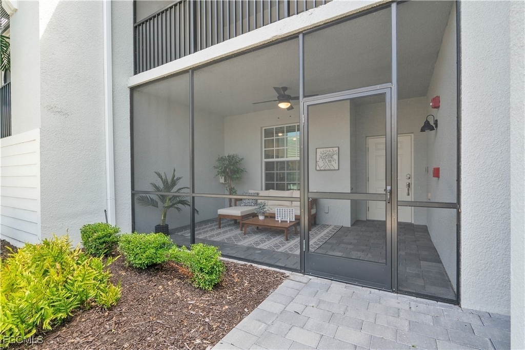 43041 Greenway Boulevard - Photo 2