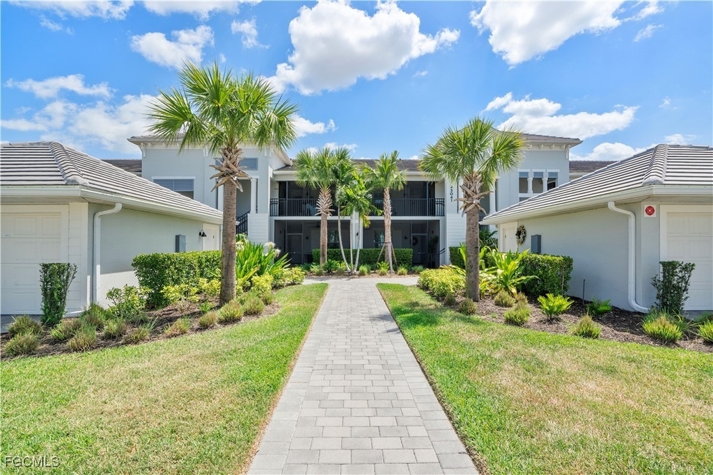 43041 Greenway Boulevard - Photo 1