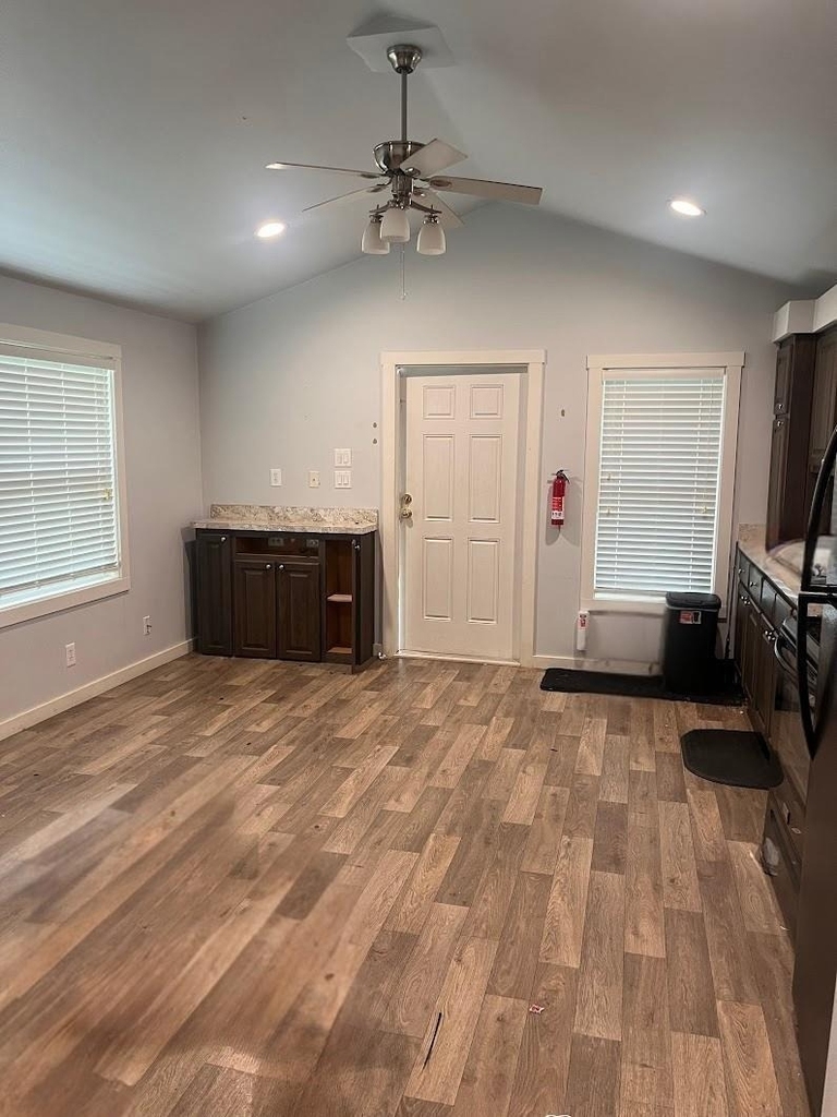 129 Shoreline Drive - Photo 2