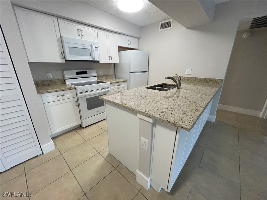 5323 Summerlin Road - Photo 4