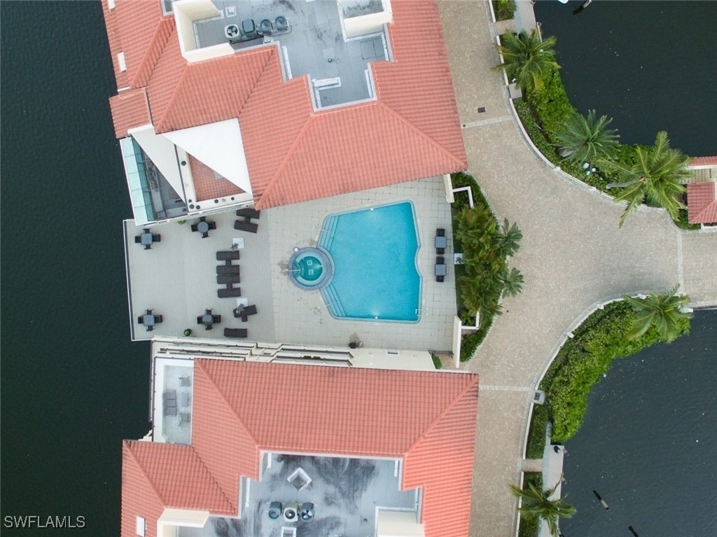 4400 Gulf Shore Boulevard N - Photo 2