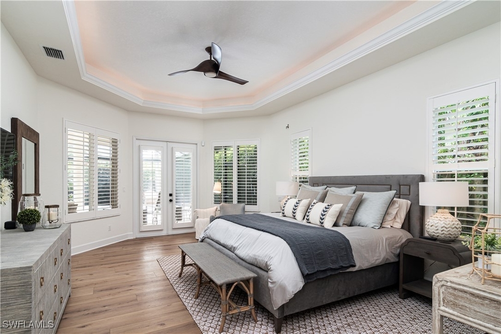 380 5th Avenue N - Photo 9