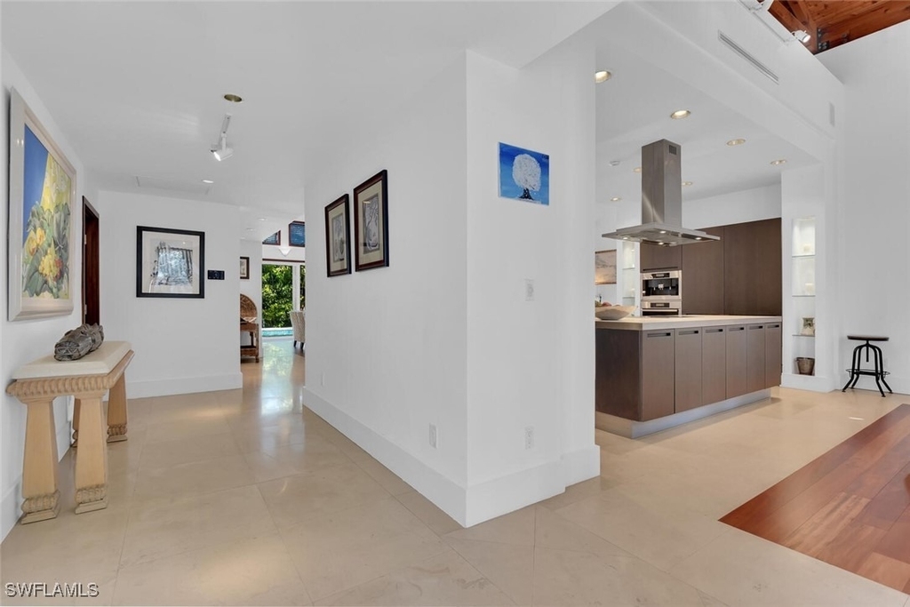 795 18th Avenue S - Photo 4