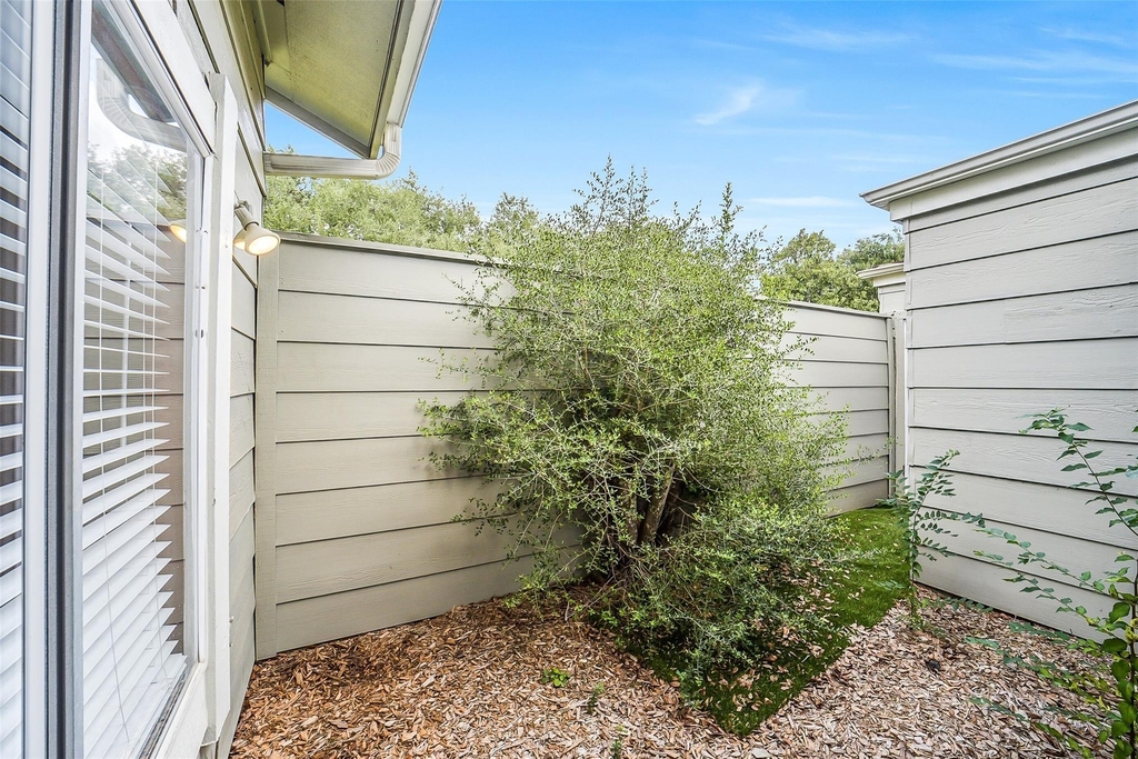 12980 Greenway Chase Court - Photo 14