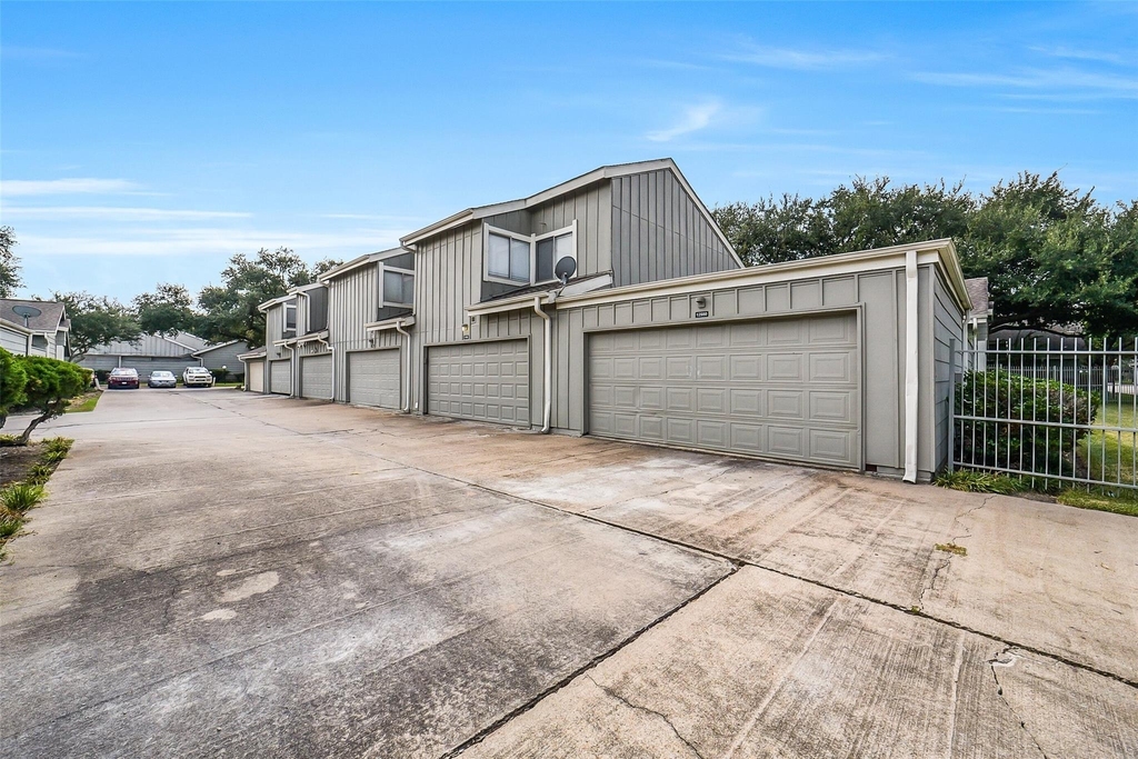 12980 Greenway Chase Court - Photo 15