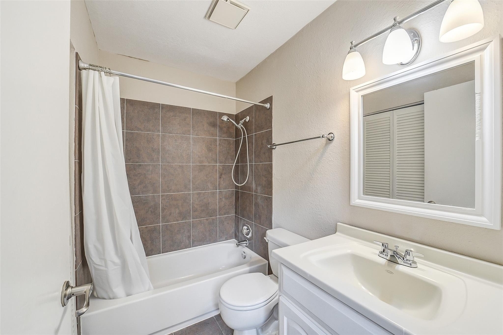 12980 Greenway Chase Court - Photo 12