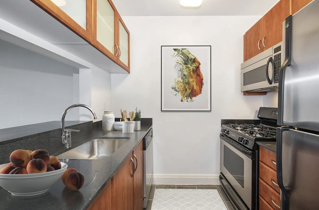 222 East 34th Street, Unit 1208 - Photo 5
