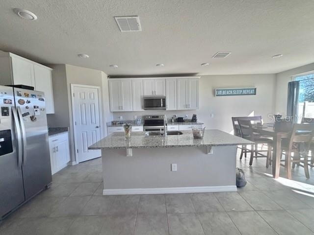 384 Guadlupe Street - Photo 2