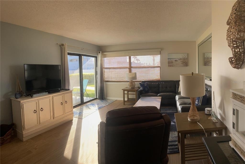 1571 S Atlantic Avenue - Photo 1