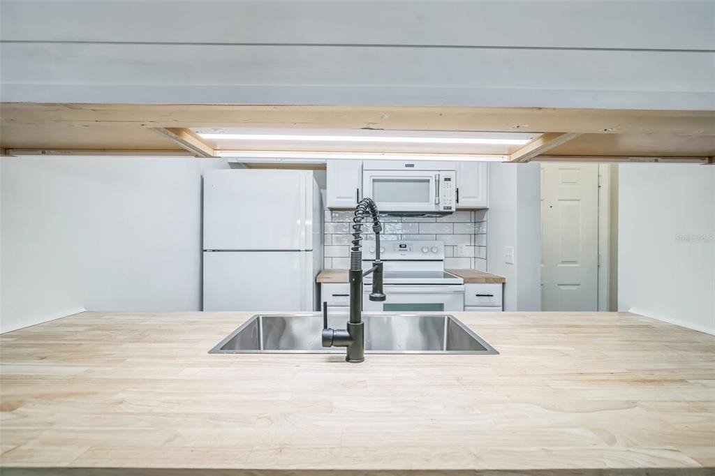 3800 Sw 20th Avenue - Photo 5