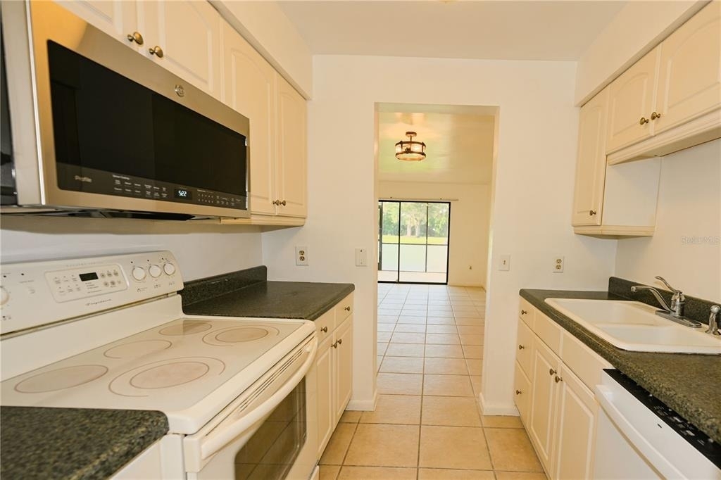 4625 Longwater Chase - Photo 7
