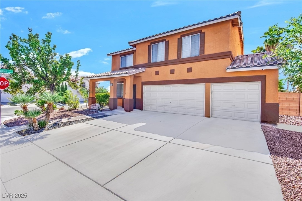 9677 Casper Peak Court - Photo 2