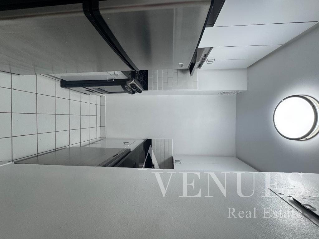 East 79th Street - Photo 3